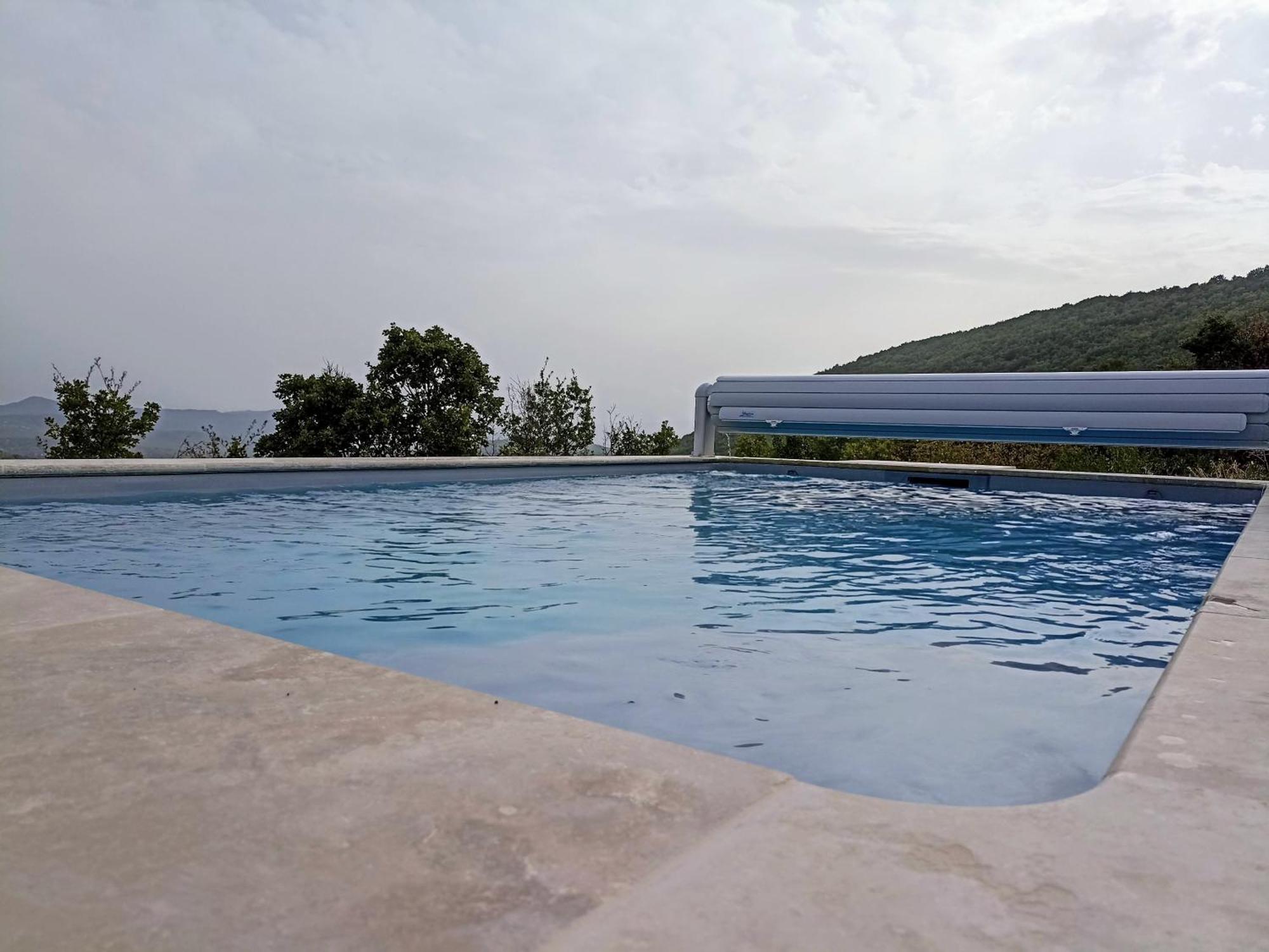 Gite Avec Piscine "La Maison De Valentine" En Provence Montsalier Exterior foto